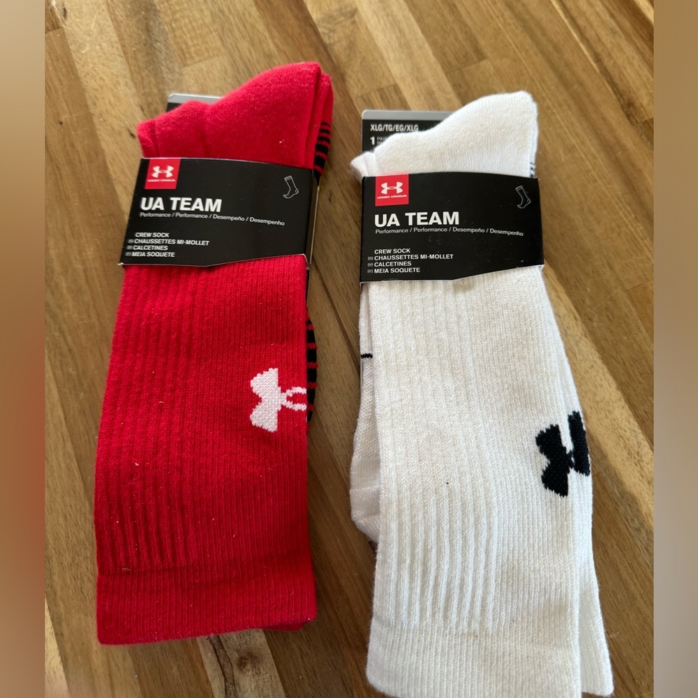 NEW Under armour new team socks 2 pair red/white & white/black size XL